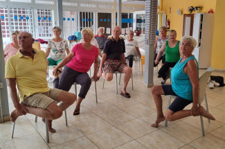 Yoga auf dem Stuhl 2